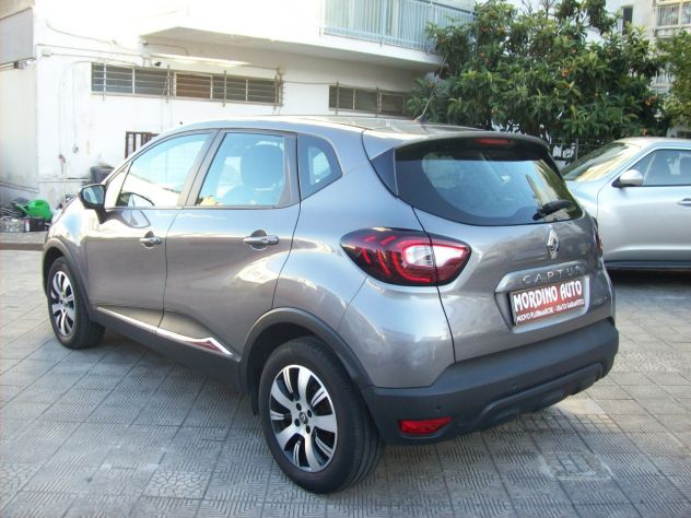 Renault Captur 1.5 dCi 90CV S&S Business Navy - Foto 2