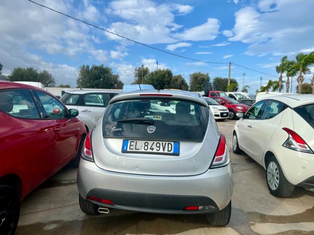 Lancia Ypsilon 1.2 69 CV 5 porte Ecochic Gold - 130000 km - Foto 4