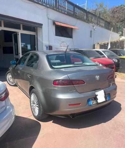 Alfa Romeo 159 1.9 JTDm - Foto 2