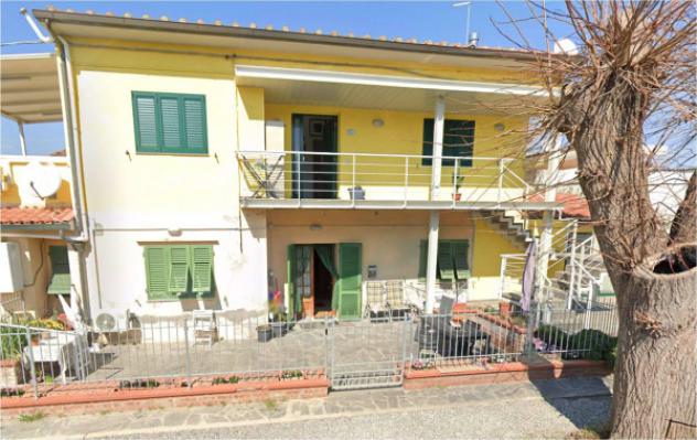Immobile in asta di 112 m² con più di 5 locali e box auto in vendita a Buti