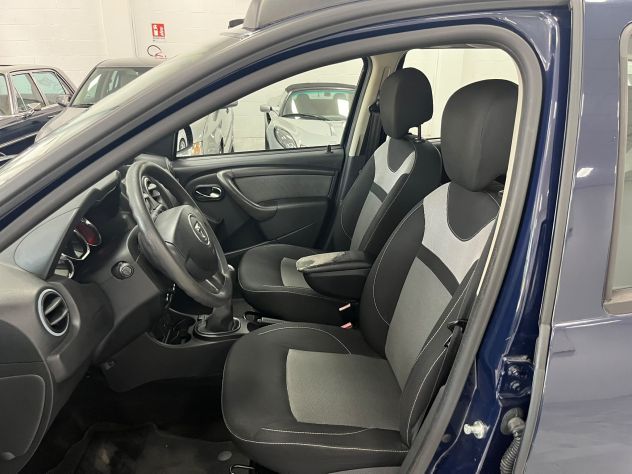 Dacia Duster 1.6 Laureate 4x2 - Foto 9