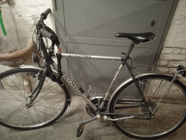 City bike mod. 28 con 18 rapporti marca Olimpia buone condizioni - Foto 2