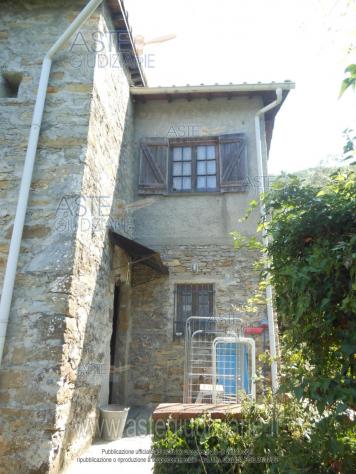 IMMOBILI-IMMOBILE RESIDENZIALE-Via Steneri, civico n. 15, piani T -1