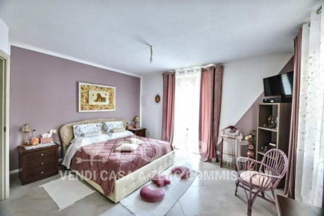 Casa indipendente di 250 m² con 4 locali in vendita a Dumenza - Foto 18