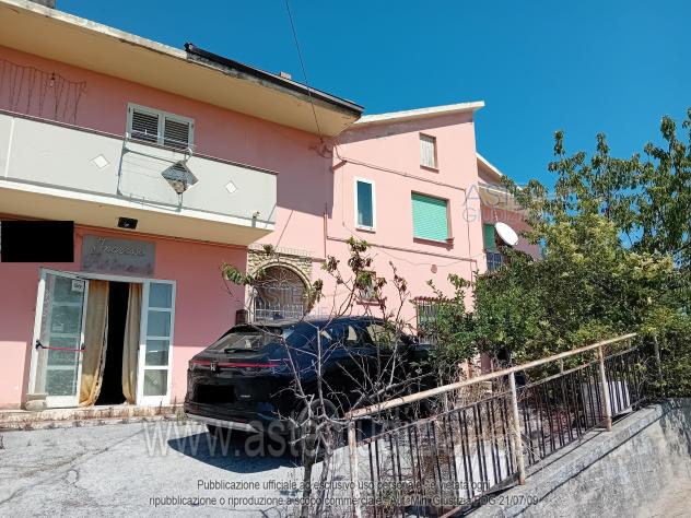 IMMOBILI-ALTRA CATEGORIA-Contrada Cupoli - Foto 2