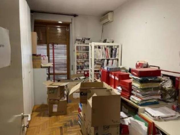 Immobile in asta di 100 m², box auto in vendita a Schio - Foto 8