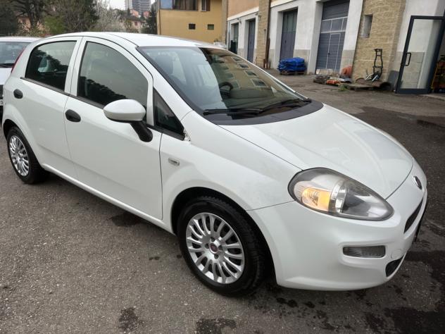 Fiat Punto 1.3 MJT II S&S 95 CV 5 porte Street - Foto 2