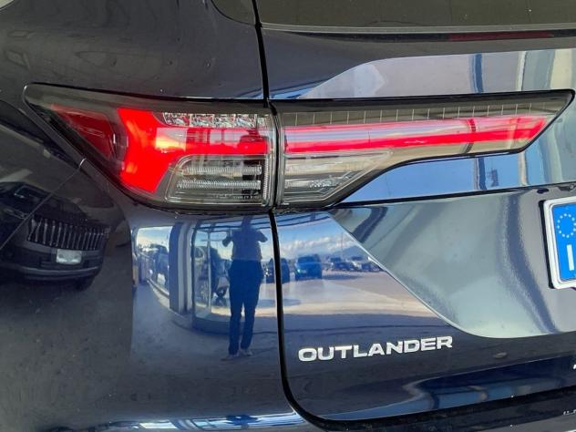 Mitsubishi Outlander INTENSE 2.4L | 306CV - BENZINA | KM0 - 2026 | PHEV - Foto 9