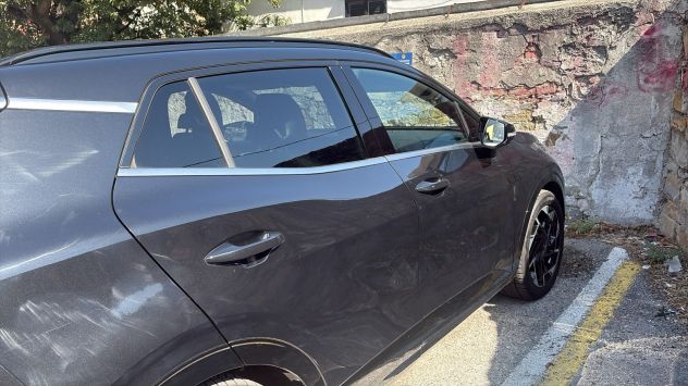 KIA SPORTAGE GT LINE TETTO PANORAMICO ANNO 2024 - Foto 5