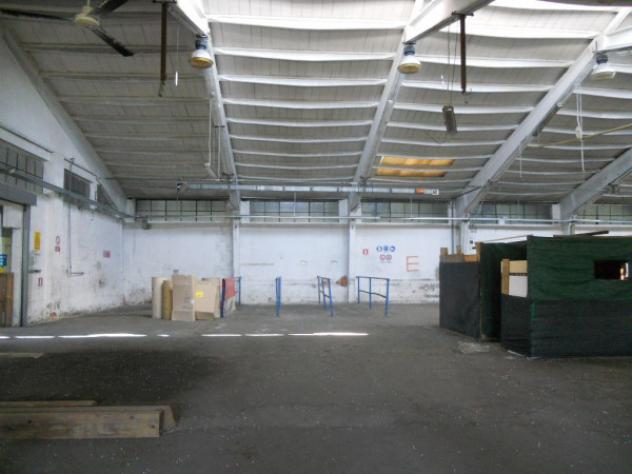 Immobile di 6489 m² con più di 5 locali in vendita a Corbetta - Foto 2