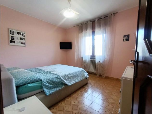 V000462 - APPARTAMENTO CON 3 CAMERE, BOX E SOLAIO - Foto 13