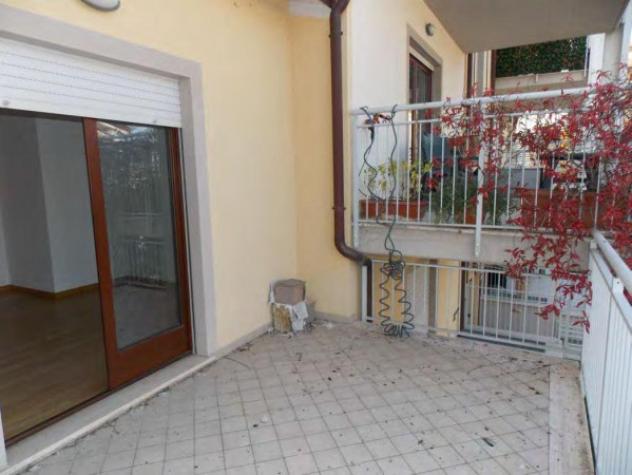 Immobile in asta di 97 m² con più di 5 locali e box auto in vendita a Fermo - Foto 7