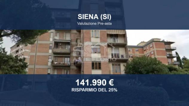 Immobile in asta di 97 m², box auto in vendita a Siena