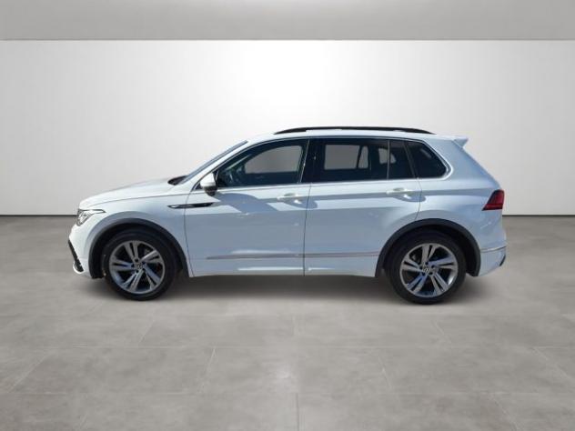 VOLKSWAGEN Tiguan 2.0 TDI 150 CV SCR DSG R-Line rif. 24203472 - Foto 8