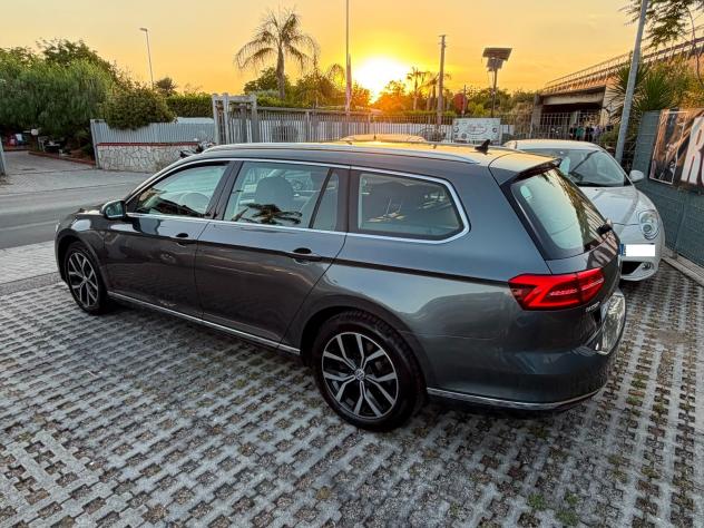 Volkswagen Passat Variant 2.0 TDI Highline BlueMotion Technology-08/2016 - Foto 9