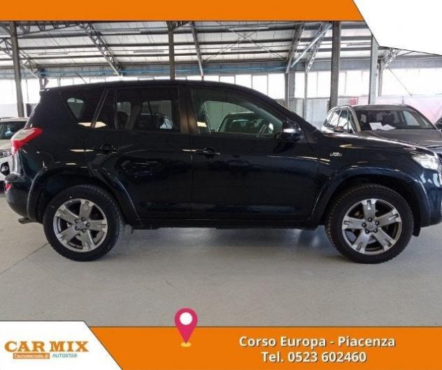 Toyota RAV4 RAV4 Crossover 2.2 D-Cat A/T 150 CV Executive - Foto 4