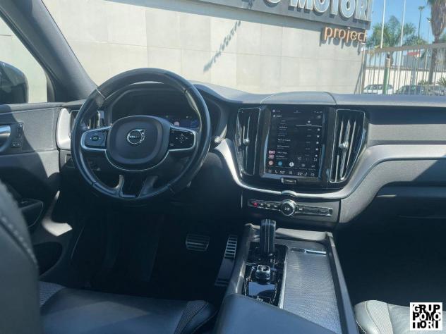 VOLVO - XC60 - B4 AWD Geartronic R-design - Foto 9