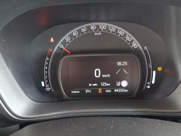 TOYOTA Aygo X 1.0 VVT-i 72 CV 5 porte Active S-CVT rif. 23968954 - Foto 9