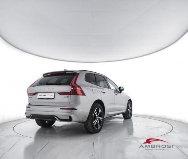 VOLVO XC60 B4 (d) AWD Geartronic R-design rif. 23424589 - Foto 3