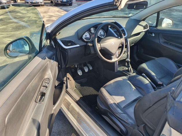 Peugeot 207 1.6 HDi 110CV CC Fine - Foto 9