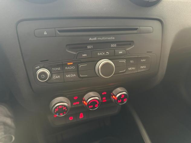 AUDI A1 1.6TDI 3P 90cv OK NEOPATENTATI - Foto 10
