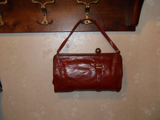 Borsetta in pelle marrone