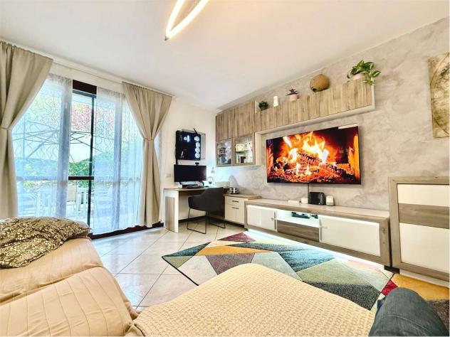 V0321 - BOMPORTO, A 300MQ DAL CENTRO, MAISONETTE CON AMPIO GIARDINO, SPAZIOSA ZONA GIORNO, 2 CAMERE, 2 BAGNI - Foto 2