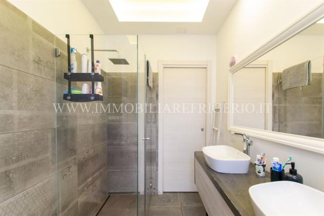 TRILOCALE RISTRUTTURATO CON DUE BALCONI, BOX E CANTINA - Foto 17