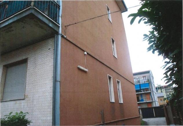 Immobile in asta di 82 m², box auto in vendita a Limbiate - Foto 2