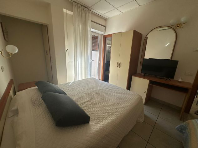 🔥 TOP LOCATION Riccione – Tra Viale Ceccarini e Viale Dante | Mare a 2 minuti - Foto 4