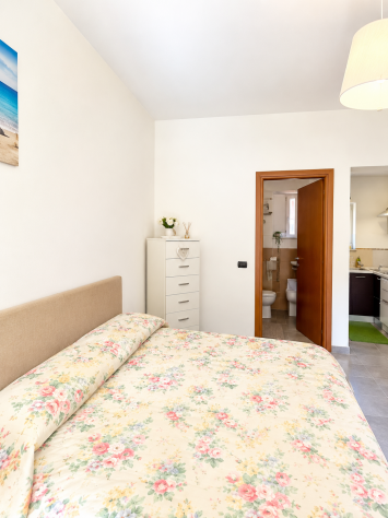 BATTISTINI MONOLOCALE ARREDATO CONDOMINIO INCLUSO