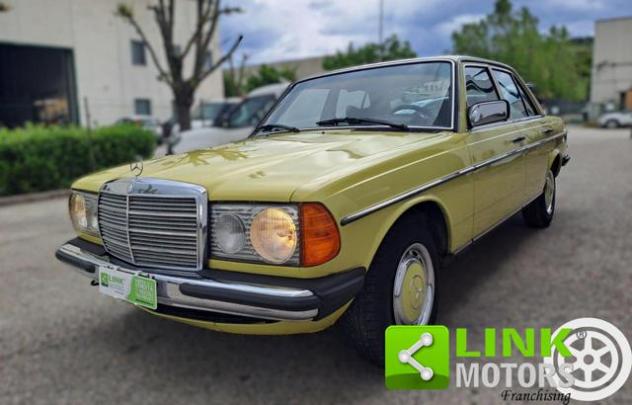 MERCEDES-BENZ 200 W123 rif. 23780944