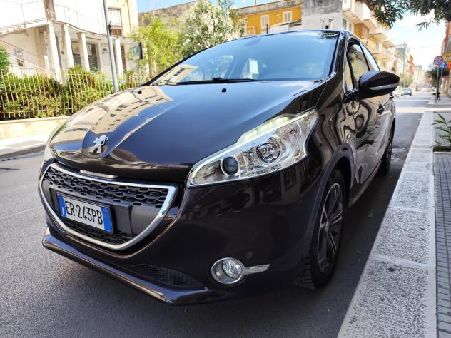Peugeot 208 1.4 HDi 68CV ALLURE NAVI - Foto 3