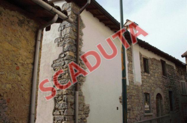 Immobile in asta di 277 m² in vendita a Serina