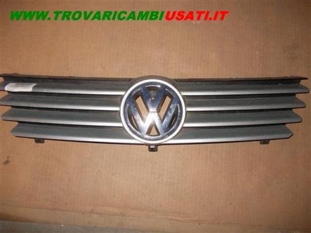 GRIGLIA ARGENTO VOLKSWAGEN POLO (6N)  Carrozzeria  Lamierati esterni  Paraurti  Mascherina gri VOLKSWAGEN - POLO - 01-09-1994 - 01-09-2001