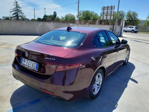 ALFA ROMEO GIULIA 2.2 MJT 150CV C. A. - Foto 8