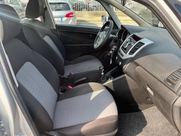 Kia Venga 1.4 EcoGPL Active - Foto 10