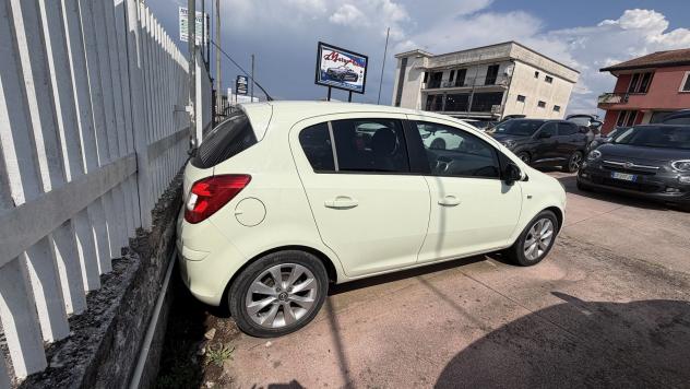 Opel Corsa 1,2 benz GPL - Foto 2