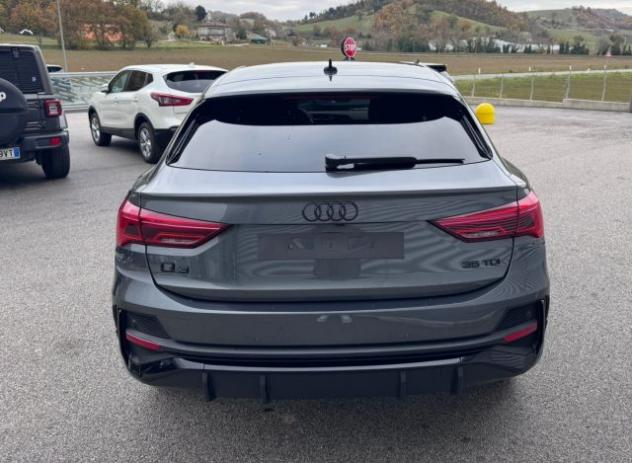AUDI Q3 SPB 35 TDI Stronic Identity Black S-line SPORTBACK rif. 23091241 - Foto 6