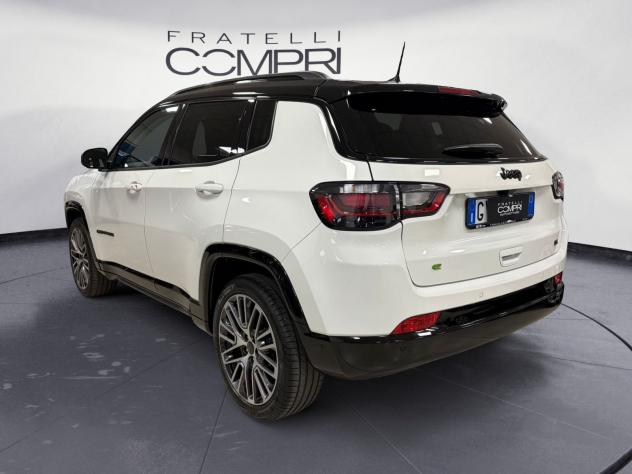 Jeep Compass e-Hybrid 1.5 Turbo MHEV T4 96kW Summit DDCT - Foto 4