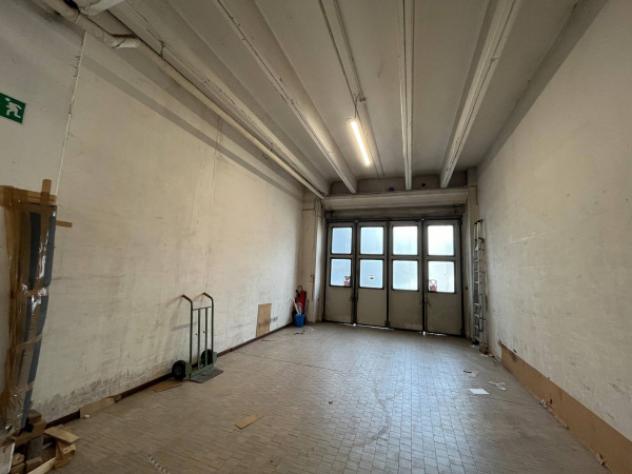 Immobile di 1500 m² con 3 locali in vendita a Brescia - Foto 4