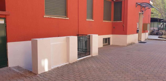 affittasi magazzino ristrutturato, finestrato accesso autonomo - Foto 7