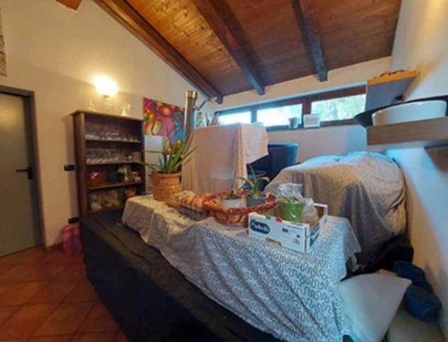 Immobile in asta di 579 m² con più di 5 locali e box auto doppio in vendita a Modena - Foto 7