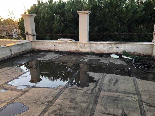 Villa in Vendita in zona TIRRENIA con giardino - Foto 9