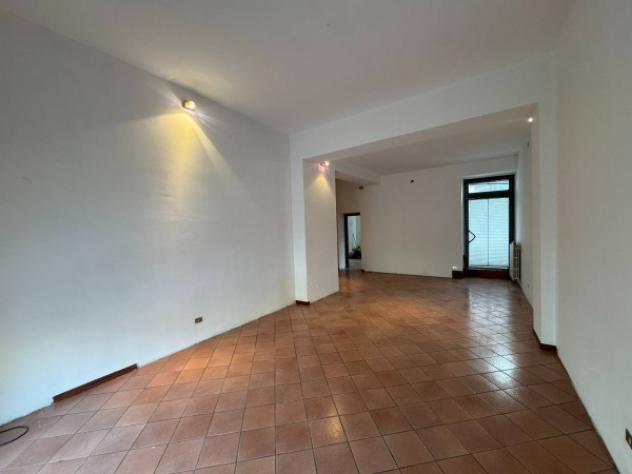 Immobile di 95 m² con 2 locali in affitto a Seregno - Foto 4