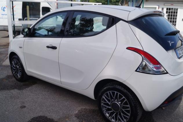 LANCIA Ypsilon 1.0 FireFly 5 porte S&S Hybrid Ecochic Silver rif. 23900599 - Foto 4