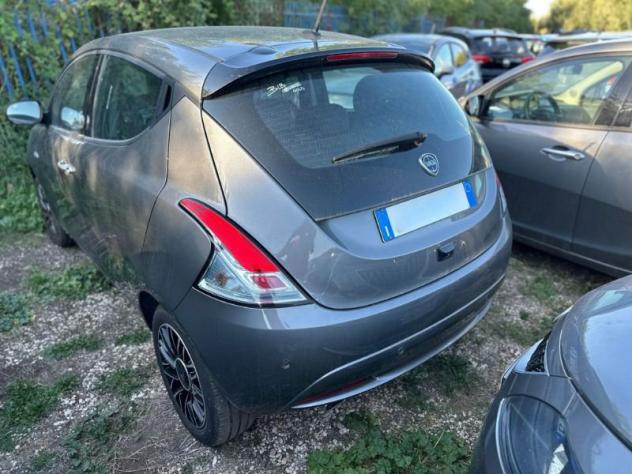 Lancia Ypsilon 1.0 FireFly 5 porte S&S Hybrid Platino - Foto 5