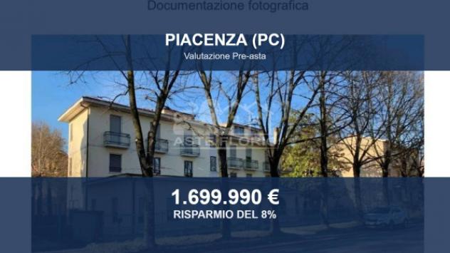 Immobile in asta di 1616 m² in vendita a Piacenza
