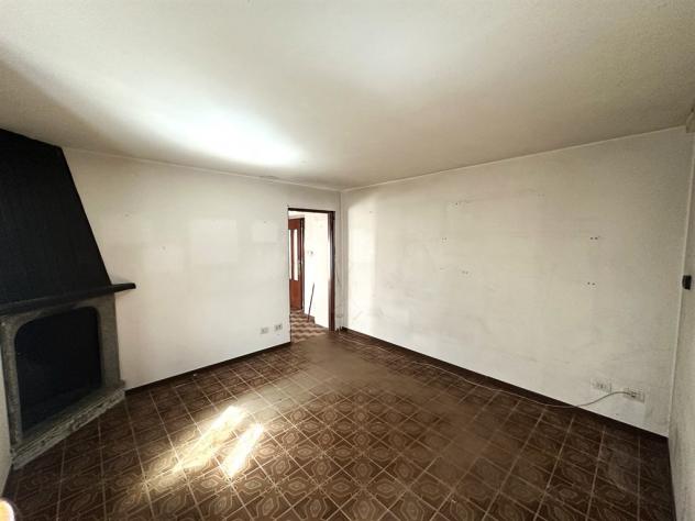 PORZIONE DI CASA DA RISTRUTURARE A LECCO Maggianico - Foto 11