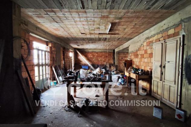 Rustico / Casale di 140 m² con 4 locali in vendita a Reggio Calabria - Foto 2